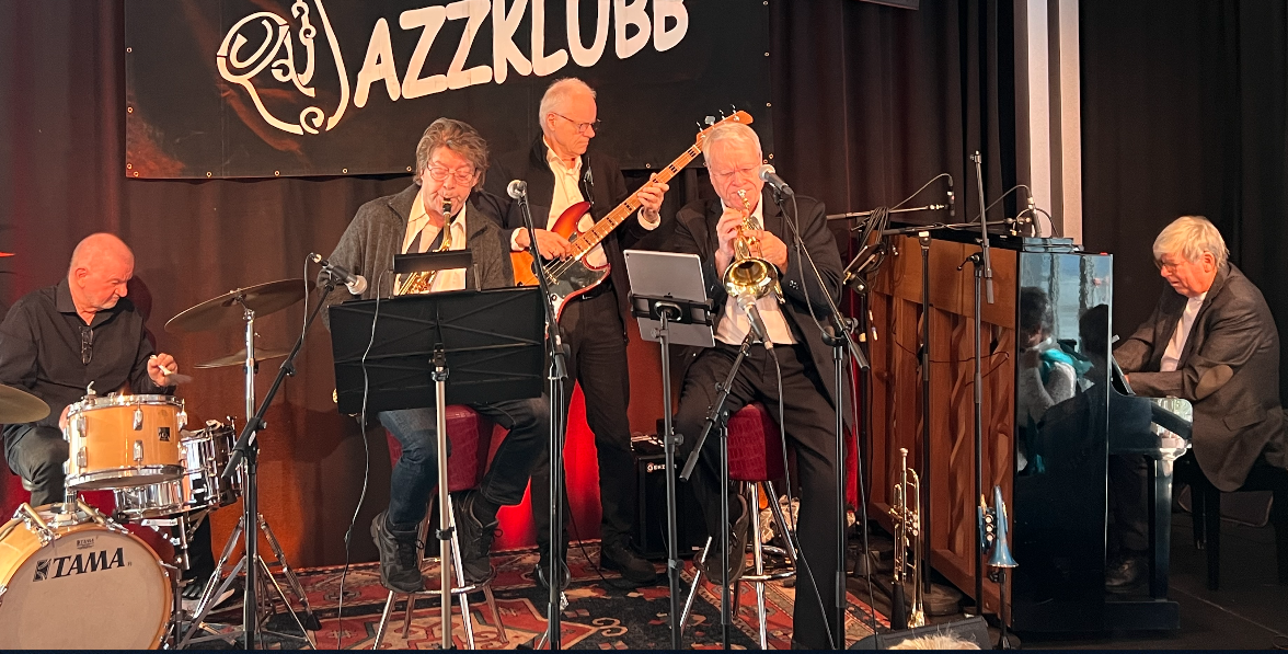 Lørdag 27. juni.  Løs Snipp