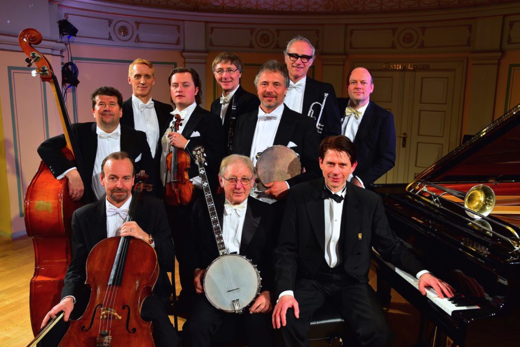 Lørdag 28. mars.  Ophelia Ragtime Orchestra